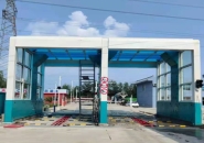 大型(xing)工(gong)程(cheng)車洗(xi)車機(ji)的(de)衝洗(xi)特點